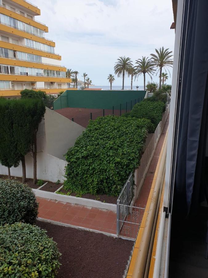 Holiday Con Vistas A Playa Y Con Piscina Ρόζες Εξωτερικό φωτογραφία